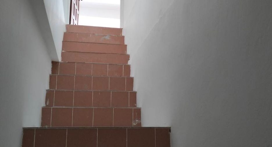For rent 8 bedrooms office in Bang Na, Bangkok