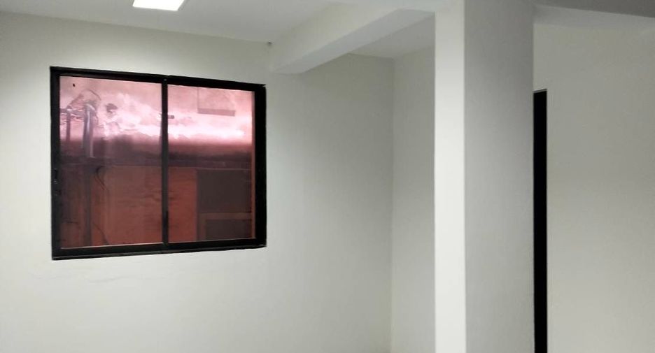 For rent 8 bedrooms office in Bang Na, Bangkok