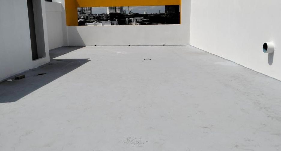 For rent 8 bedrooms office in Bang Na, Bangkok