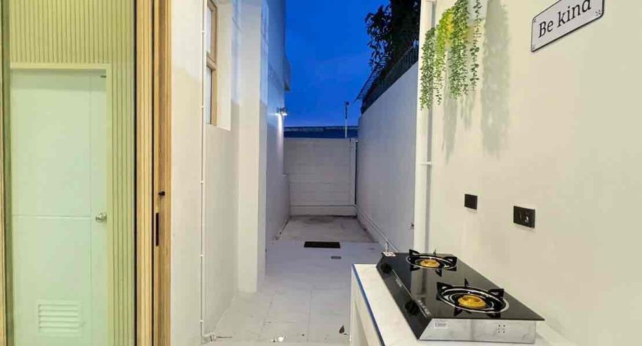 À vendre 5 chambres villa à Bang Lamung, Chonburi