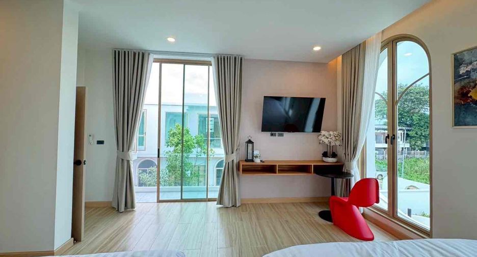 À vendre 5 chambres villa à Bang Lamung, Chonburi