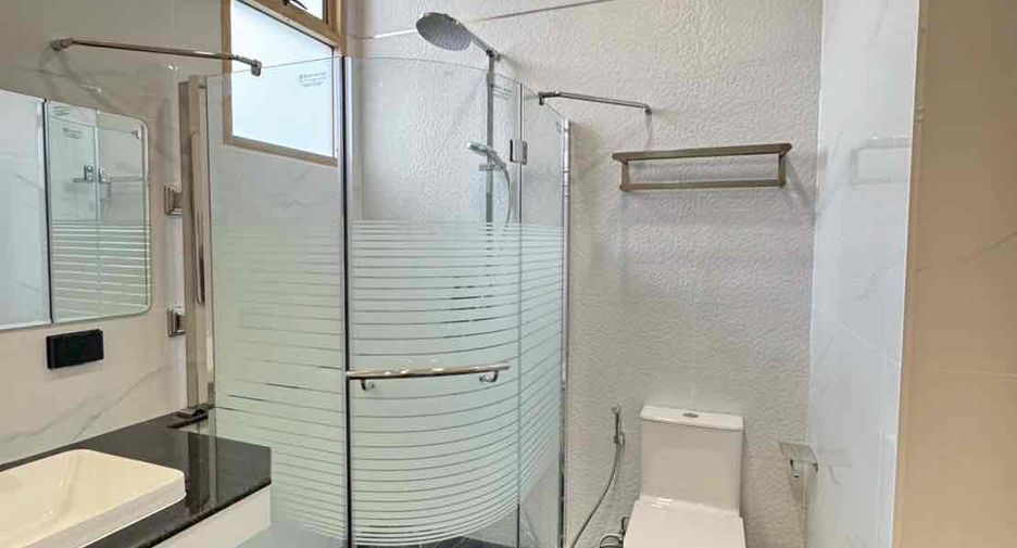 À vendre 5 chambres villa à Bang Lamung, Chonburi
