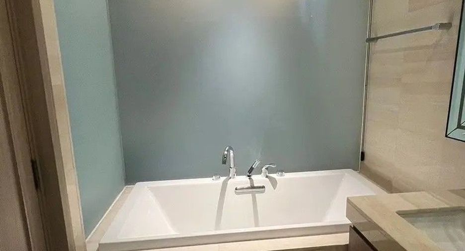 À vendre 1 chambre condo à Khlong Toei, Bangkok
