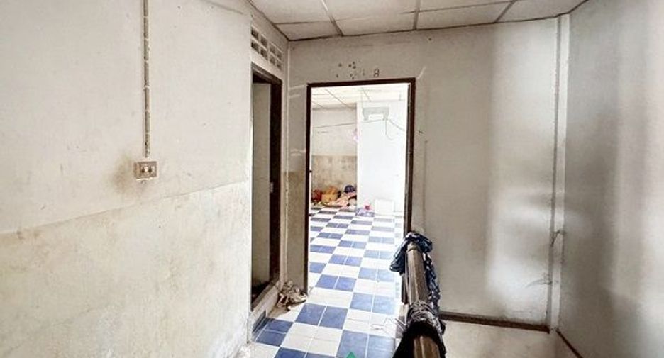 Local comercial en venta de 4 habitaciones en Mueang Samut Sakhon, Samut Sakhon