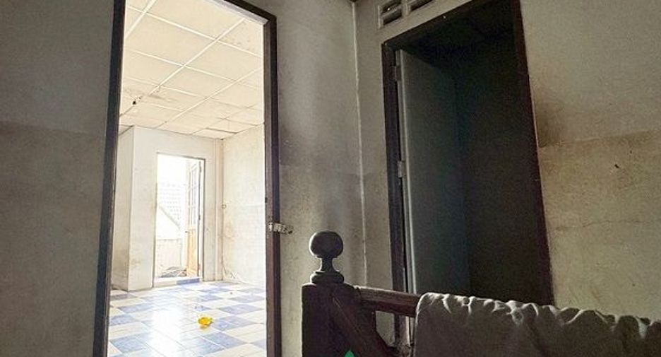 Local comercial en venta de 4 habitaciones en Mueang Samut Sakhon, Samut Sakhon