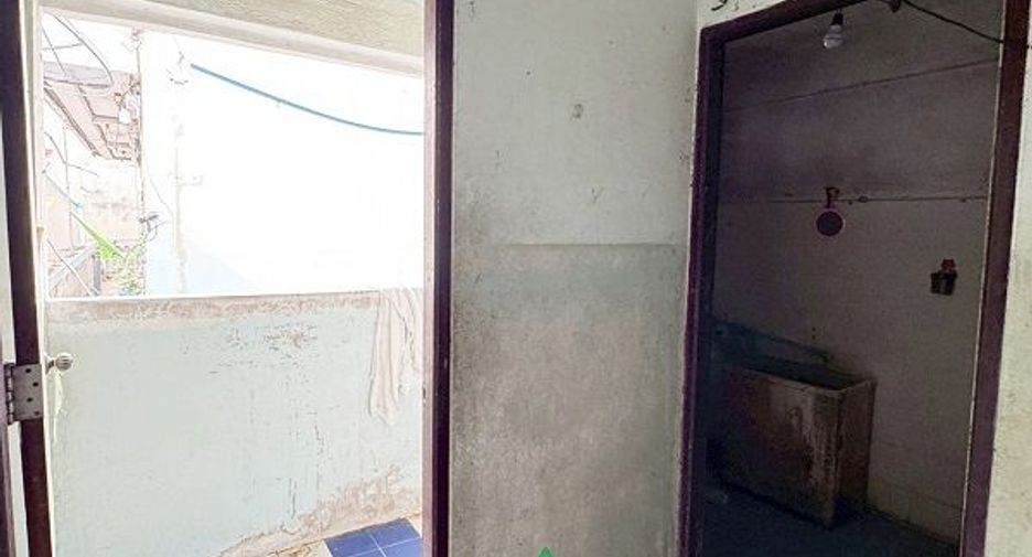 Local comercial en venta de 4 habitaciones en Mueang Samut Sakhon, Samut Sakhon