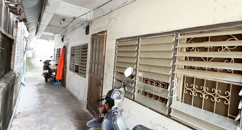 Local comercial en venta de 4 habitaciones en Mueang Samut Sakhon, Samut Sakhon
