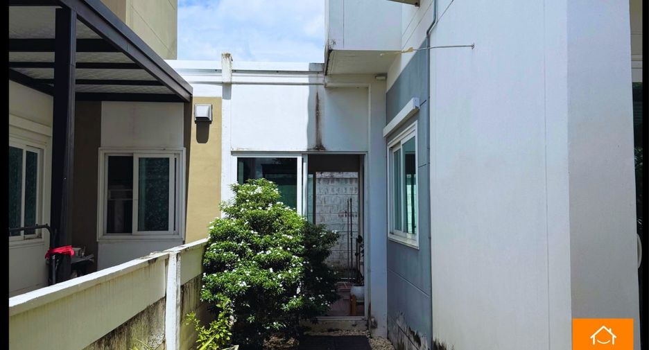 出售 3 卧室 独立屋 在 Sai Noi, Nonthaburi
