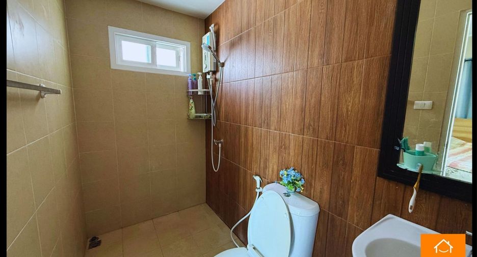 出售 3 卧室 独立屋 在 Sai Noi, Nonthaburi