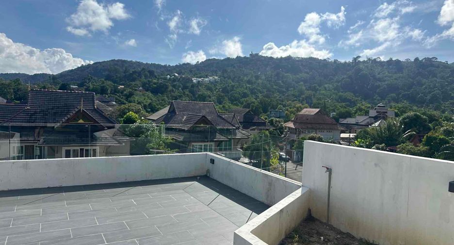 For sale 4 bedrooms villa in Mueang Phuket, Phuket
