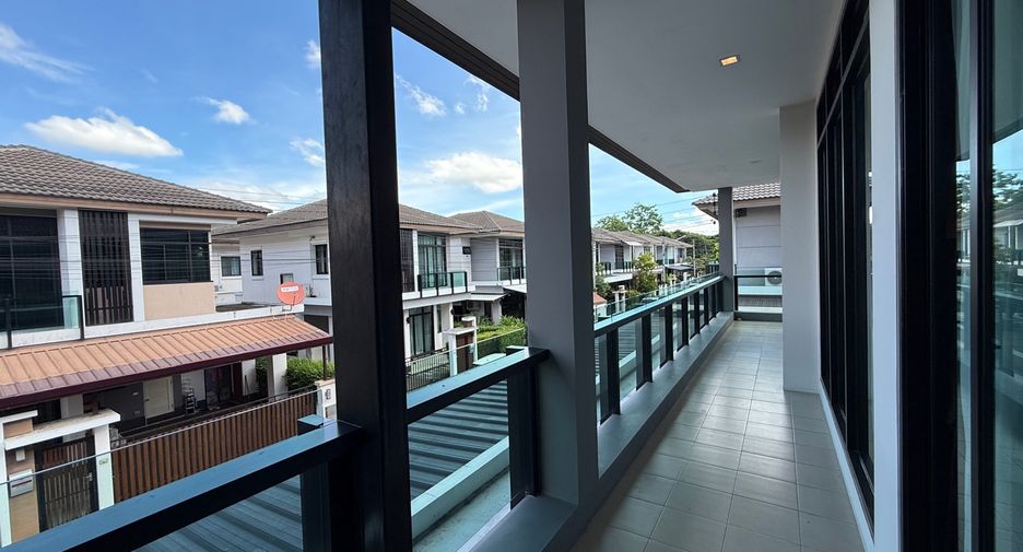 For rent and for sale 5 bedrooms house in Saraphi, Chiang Mai