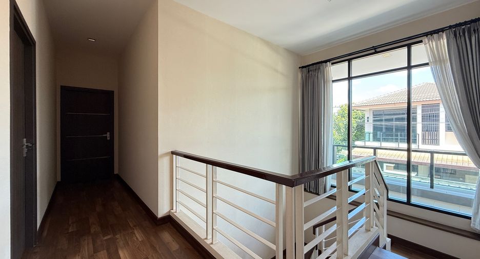 For rent and for sale 5 bedrooms house in Saraphi, Chiang Mai