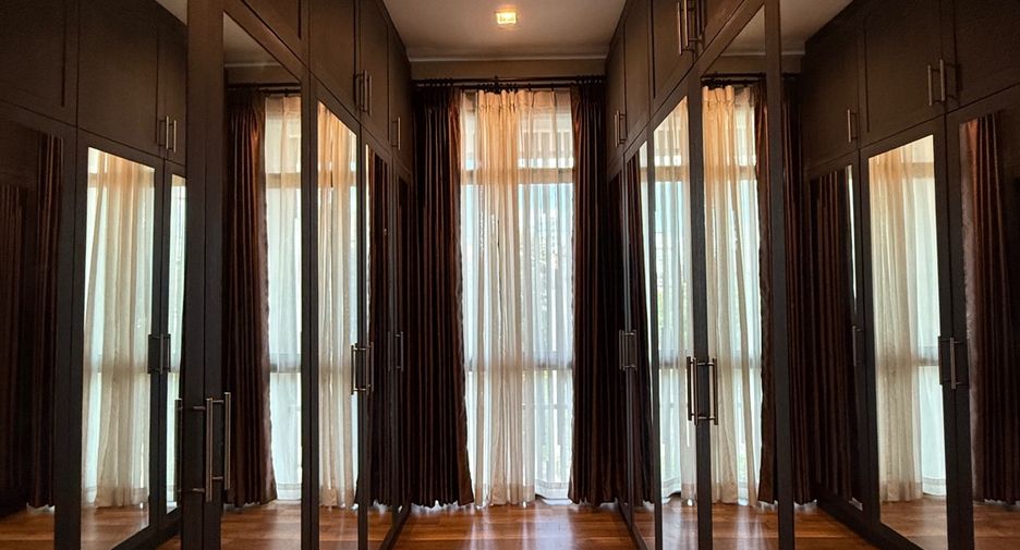 For rent and for sale 5 bedrooms house in Saraphi, Chiang Mai