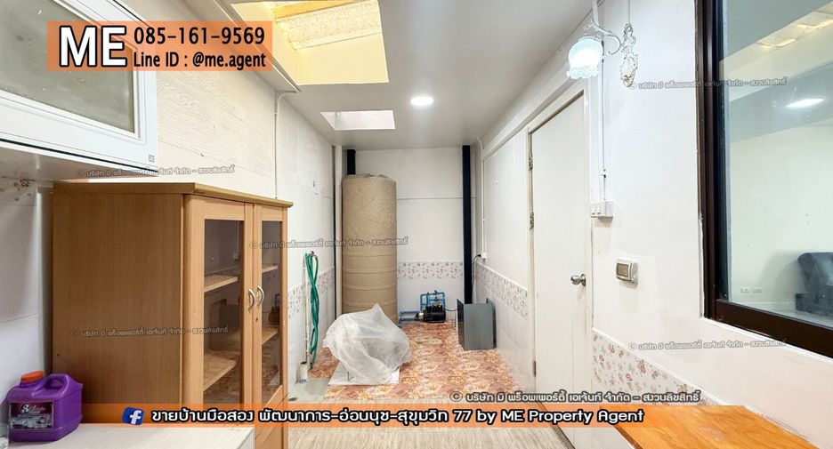 Casa adosada en alquiler de 3 habitaciones en Suan Luang, Bangkok