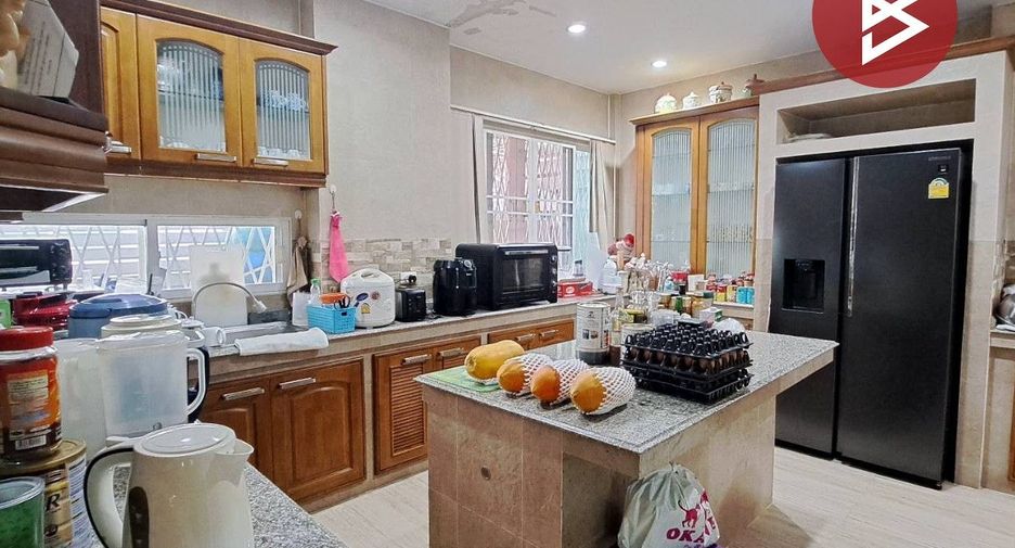 Продажа 3 спальни дом в Bang Bua Thong, Нонтабури