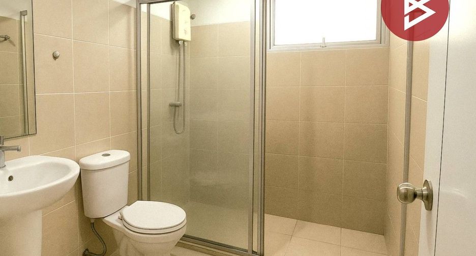 For sale 1 bed condo in Huai Khwang, Bangkok