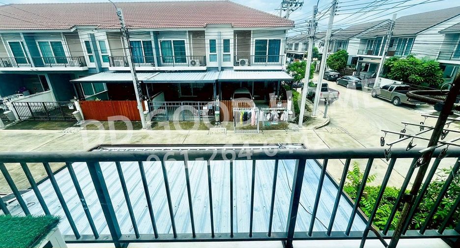 Reihenhaus zur Miete und zum Kauf mit 3 Zimmer in Bang Bua Thong, Nonthaburi