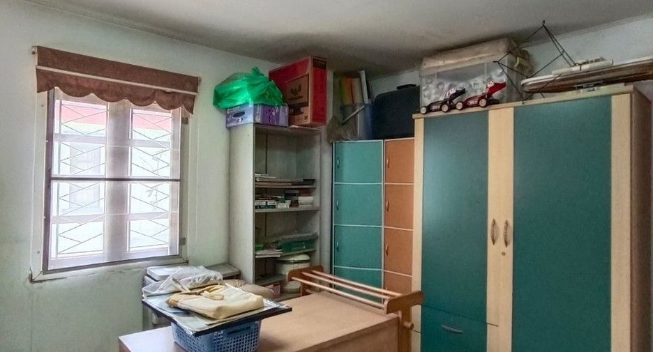 À vendre 3 chambres maison à Saphan Sung, Bangkok