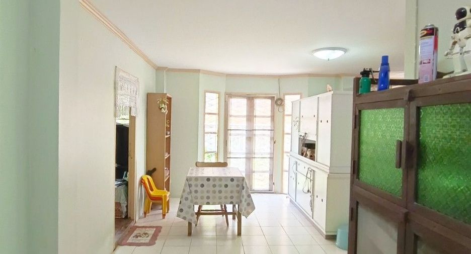 À vendre 3 chambres maison à Saphan Sung, Bangkok