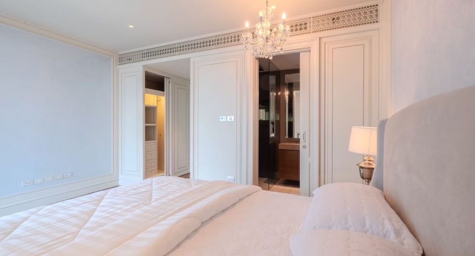 For sale 3 bedrooms condo in Pathum Wan, Bangkok