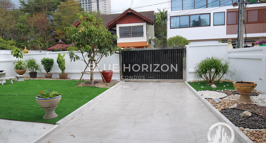 For sale and for rent 3 bedrooms house in Bang Lamung, Chonburi