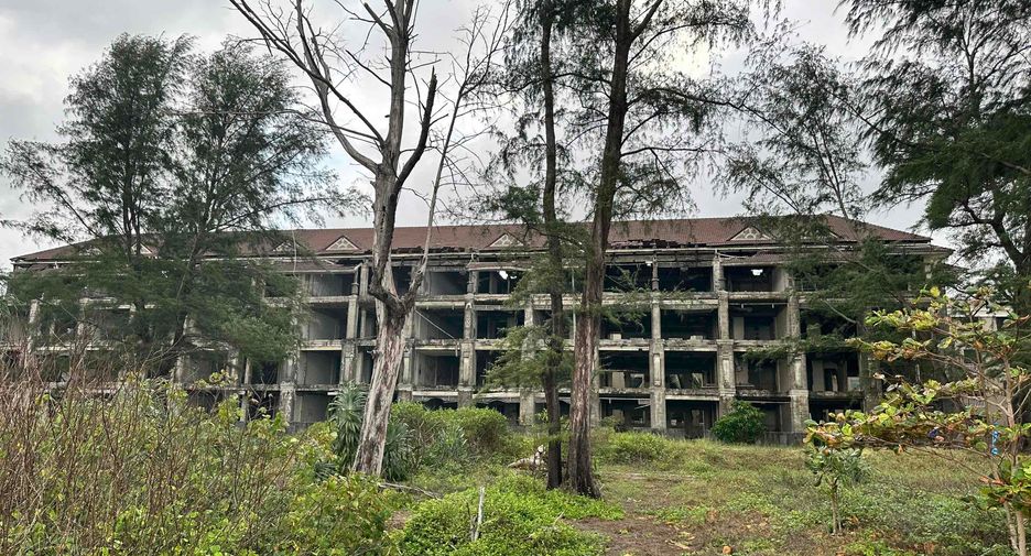 For sale 112 bedrooms retail Space in Thalang, Phuket