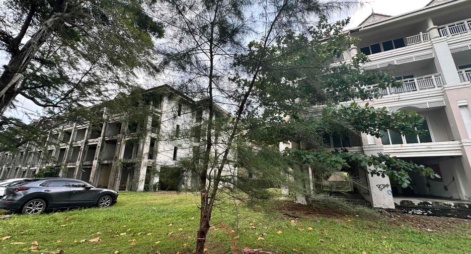 For sale 112 bedrooms retail Space in Thalang, Phuket