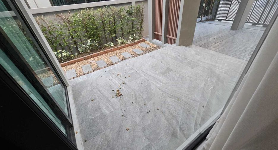 For rent 4 bedrooms house in Suan Luang, Bangkok