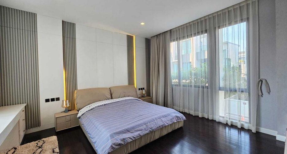 For rent 4 bedrooms house in Suan Luang, Bangkok