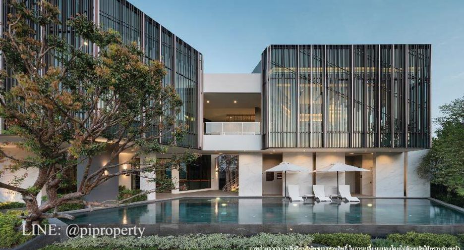 For sale 4 bedrooms house in Suan Luang, Bangkok