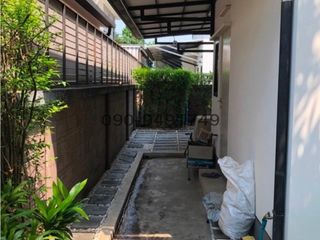 For rent 4 bedrooms house in Bangkok Noi, Bangkok