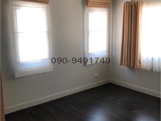 For rent 4 bedrooms house in Bangkok Noi, Bangkok