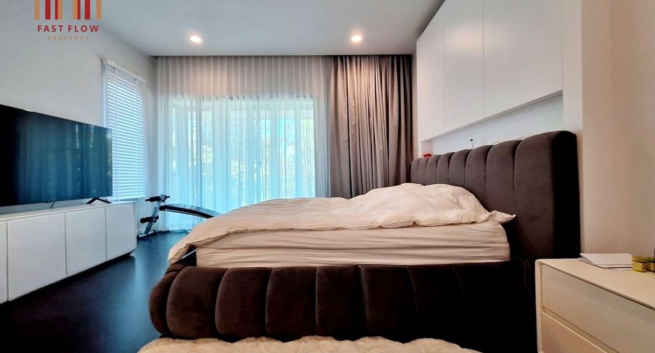 For sale 3 bedrooms house in Thawi Watthana, Bangkok