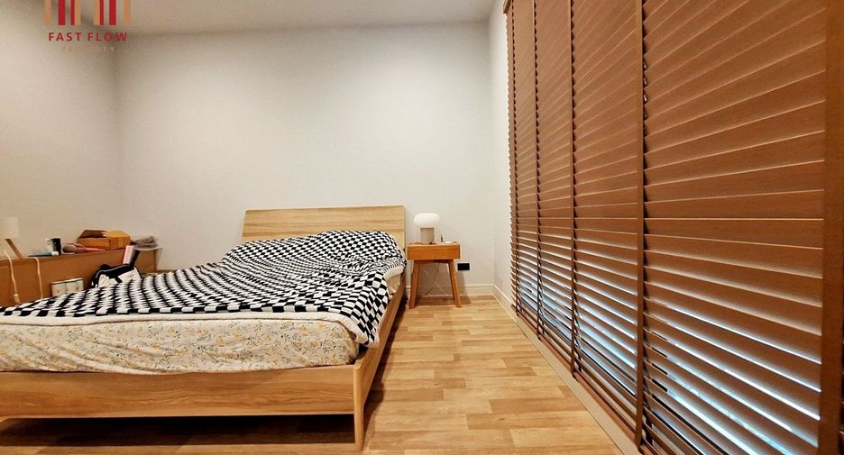 For sale 3 bedrooms house in Thawi Watthana, Bangkok