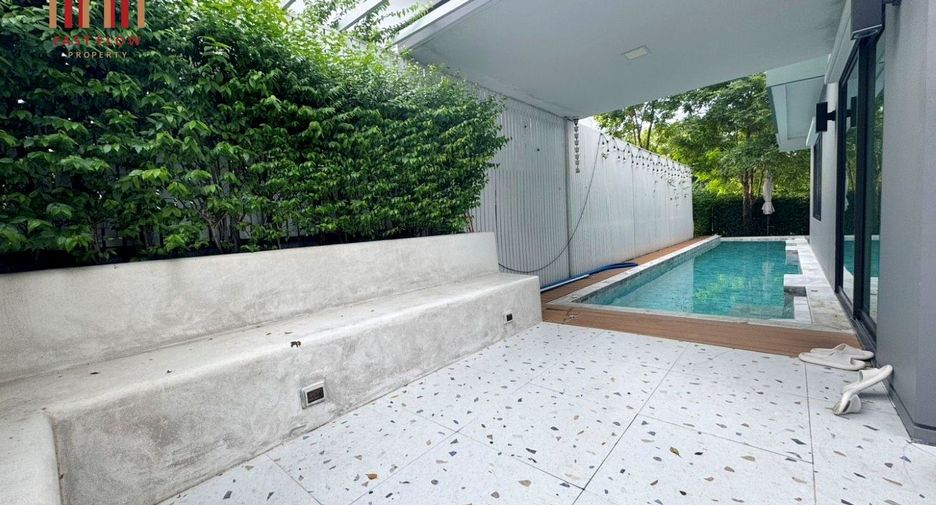 For sale 3 bedrooms house in Thawi Watthana, Bangkok