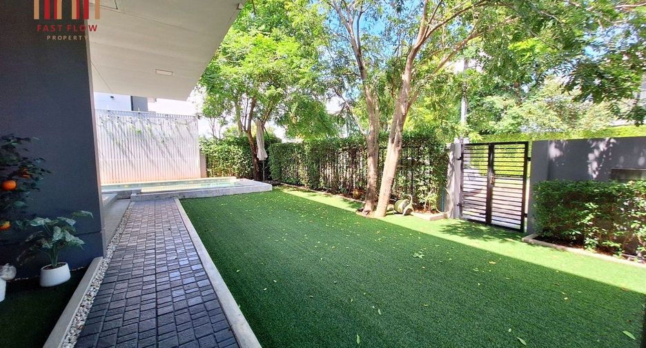 For sale 3 bedrooms house in Thawi Watthana, Bangkok