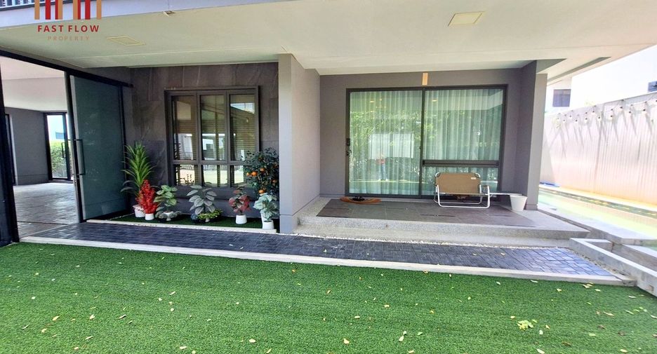 For sale 3 bedrooms house in Thawi Watthana, Bangkok