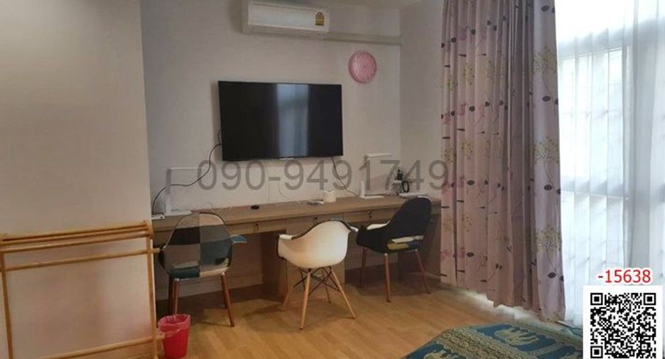 For rent 3 bedrooms townhouse in Mueang Nonthaburi, Nonthaburi