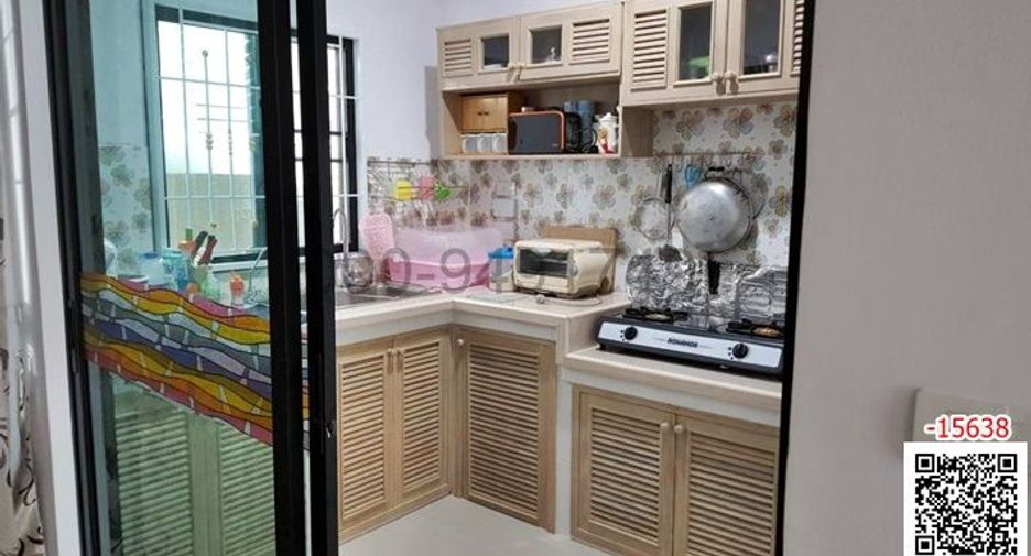 For rent 3 bedrooms townhouse in Mueang Nonthaburi, Nonthaburi