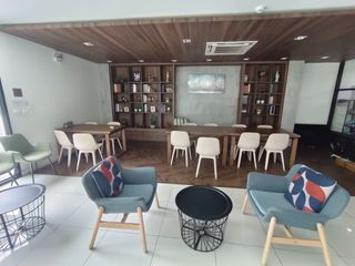 For sale 1 bed condo in Si Racha, Chonburi