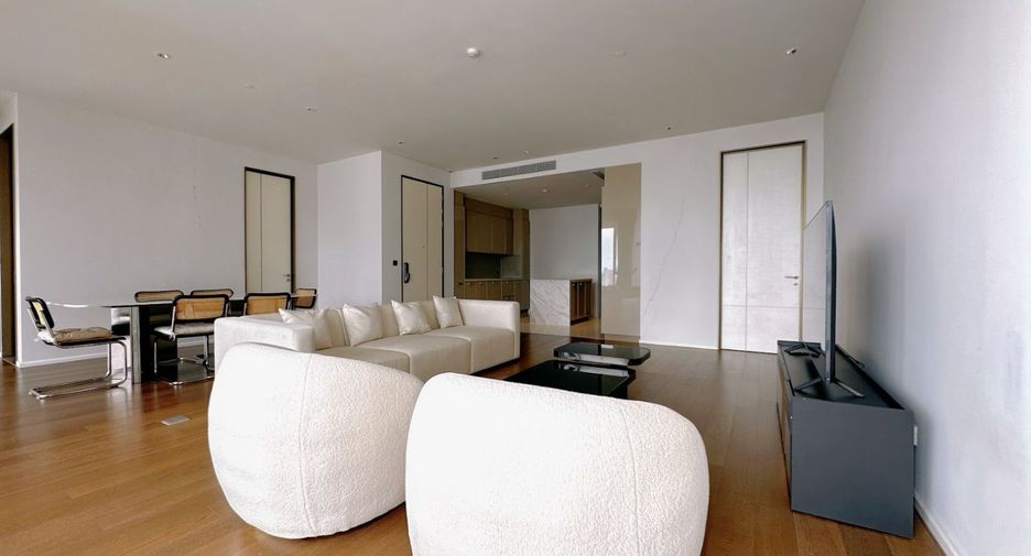 À louer 3 chambres condo à Khlong Toei, Bangkok