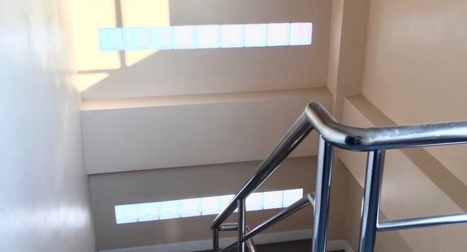 Reihenhaus zur Miete mit 3 Zimmer in Huai Khwang, Bangkok