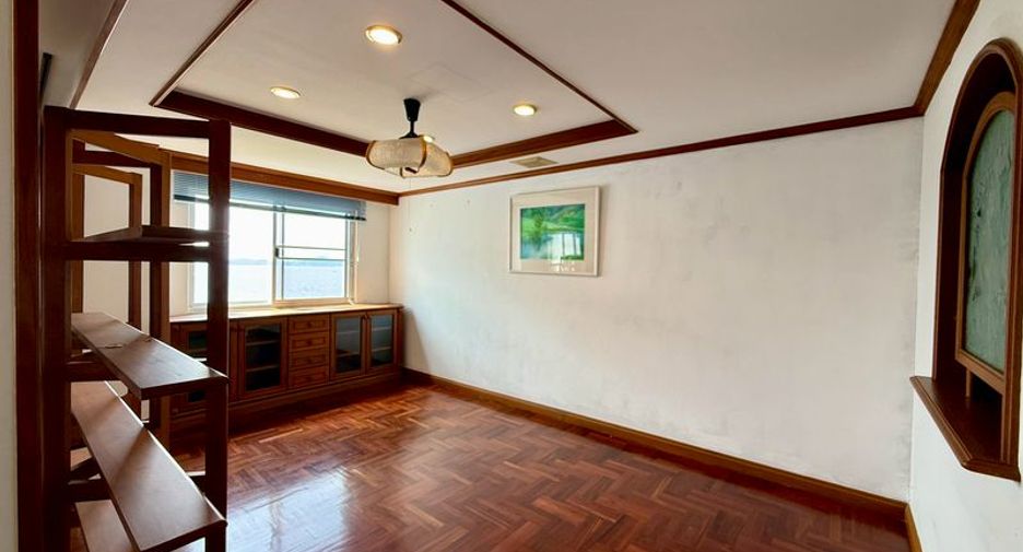 For sale 4 bedrooms condo in Bang Lamung, Chonburi