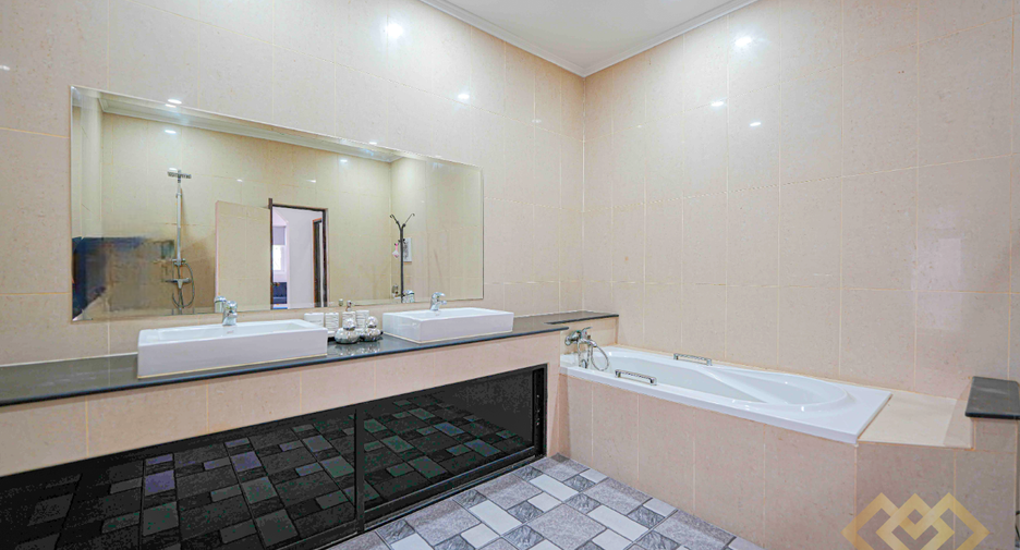 For sale 3 ベッドルーム house in Bang Lamung, Chonburi