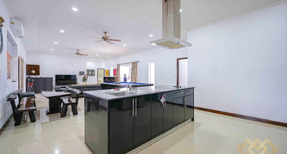 For sale 3 ベッドルーム house in Bang Lamung, Chonburi