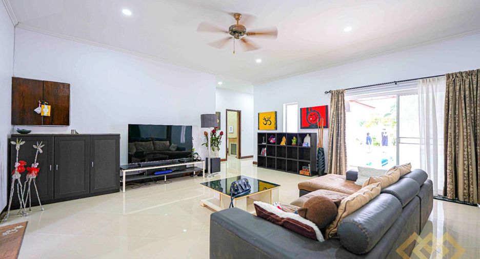 For sale 3 ベッドルーム house in Bang Lamung, Chonburi