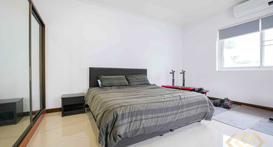For sale 3 ベッドルーム house in Bang Lamung, Chonburi