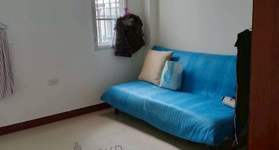 For sale 4 bedrooms house in Mueang Samut Sakhon, Samut Sakhon
