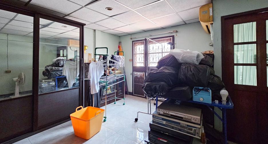 For sale 2 bedrooms townhouse in Bang Bua Thong, Nonthaburi