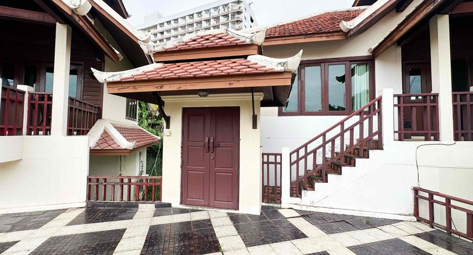 À louer 32 chambres local commercial à Jomtien, Pattaya